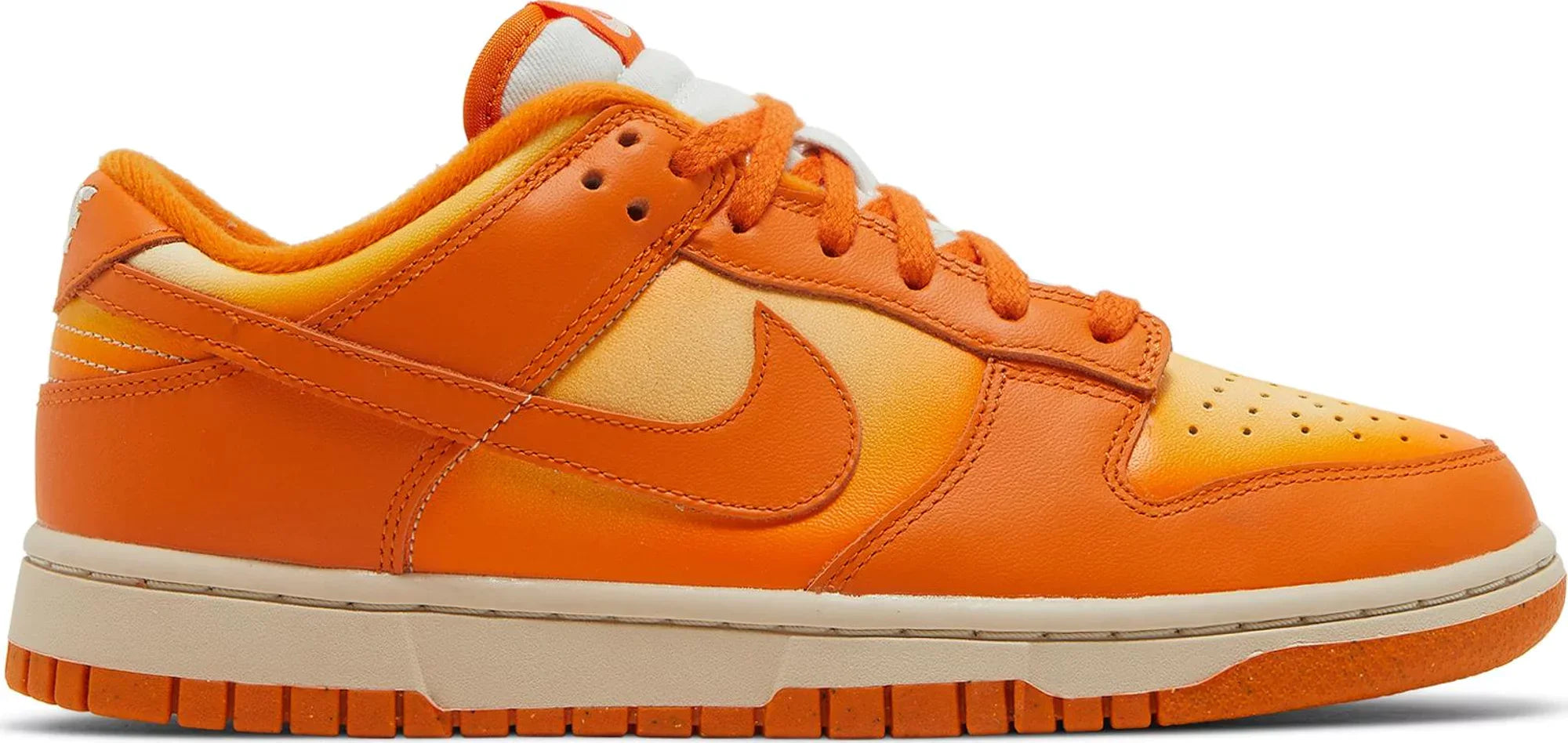 Nike Dunk Low - Magma Orange