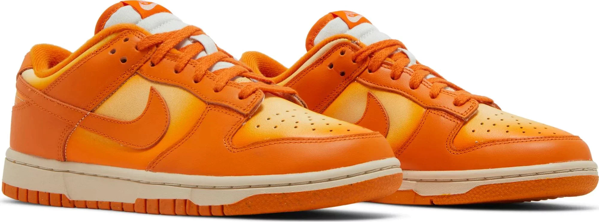 Nike Dunk Low - Magma Orange