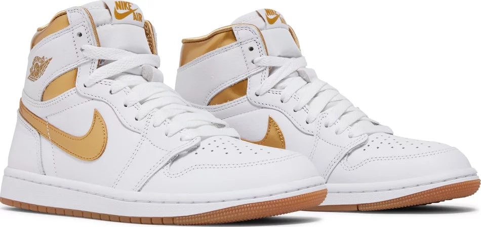 Jordan 1 Retro High - OG Metallic Gold