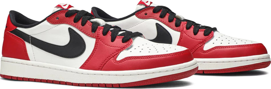 Jordan 1 Retro Low - Chicago