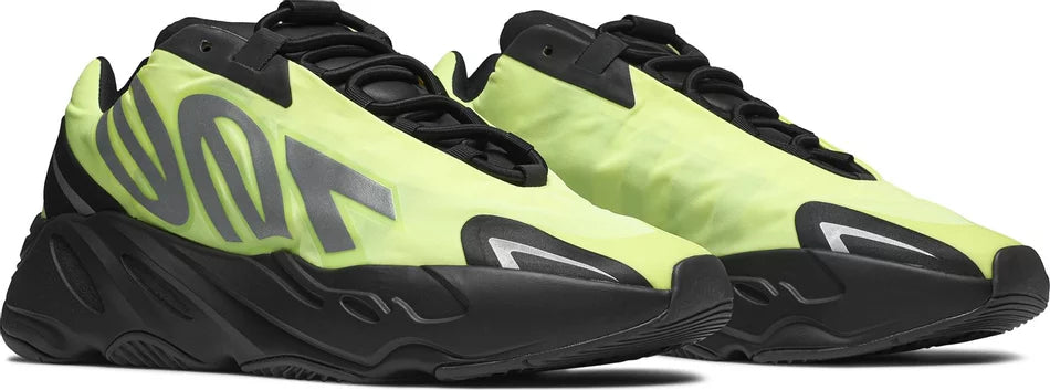 Yeezy Boost 700 MNVN - Phosphor