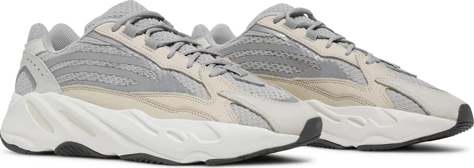 Yeezy Boost 700 V2 - Cream