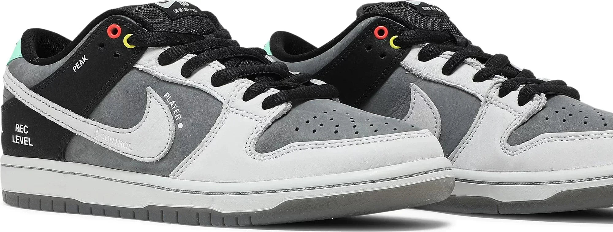 Nike Dunk Low SB - Camcorder