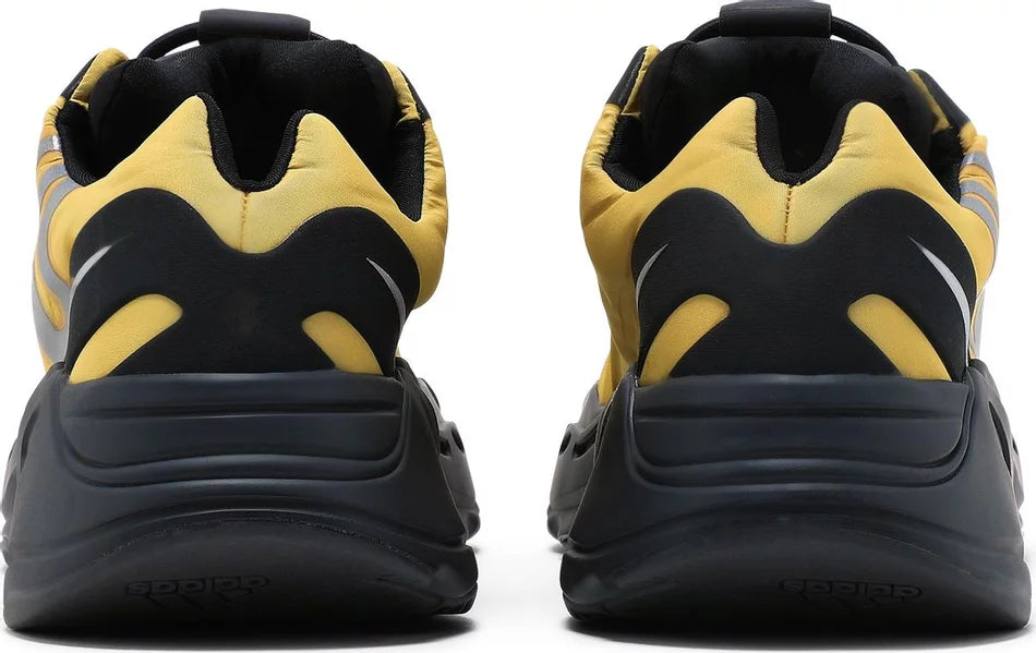 Yeezy Boost 700 MNVN - Honey Flux