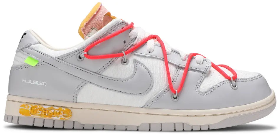 Nike Dunk Low - Off-White (Lot 06 of 50)