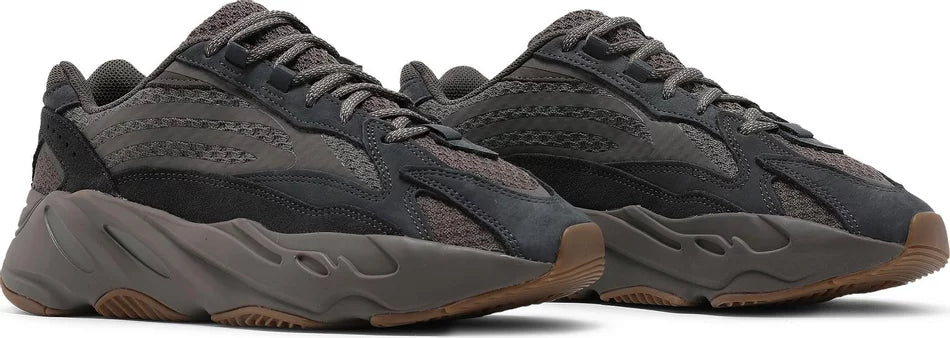 Yeezy Boost 700 V2 - Mauve