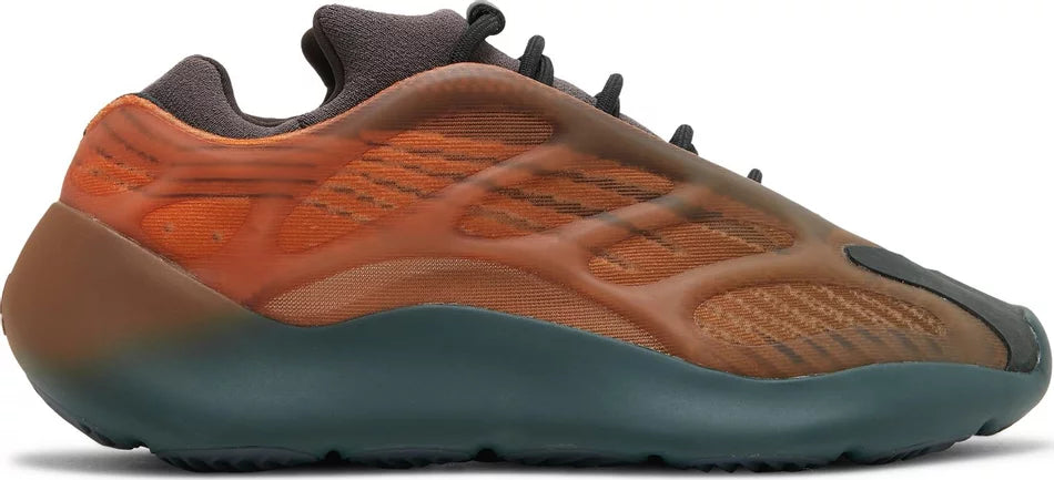 Yeezy Boost 700 V3 - Copper Fade