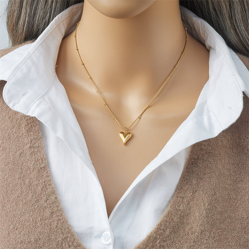 IL -  Gold Stainless Steel Heart Pendant Necklace